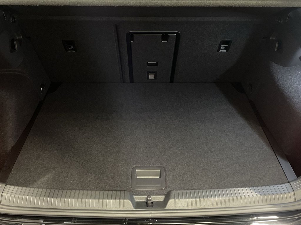 Used Volkswagen Golf 2025 for sale - 76203006: Photo 13