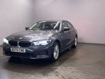 Used BMW 3 Series 2020 for sale - 77911010: Photo