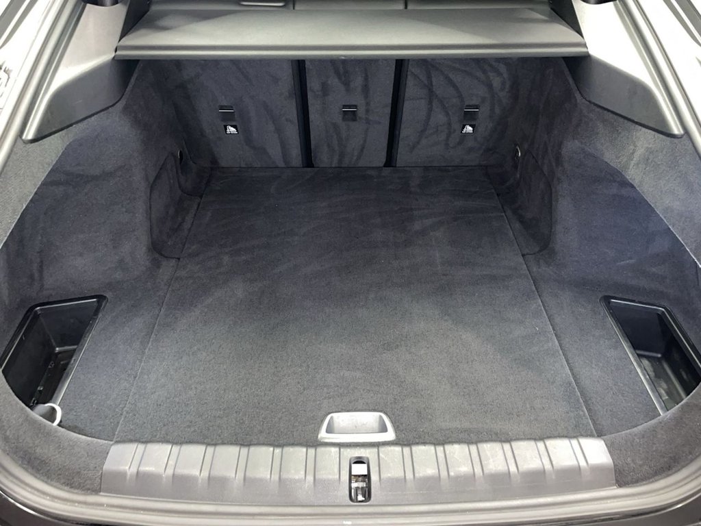 Used BMW i4 2022 for sale - 76470277: Photo 13