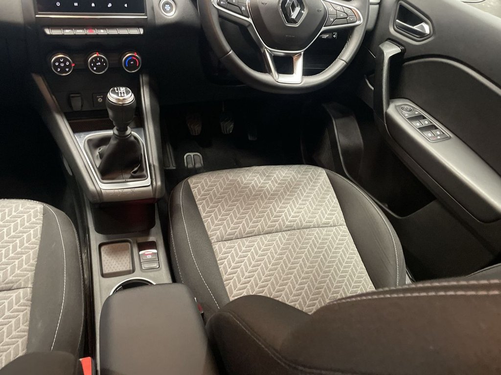 Used Renault Captur 2022 for sale - 76172832: Photo 15