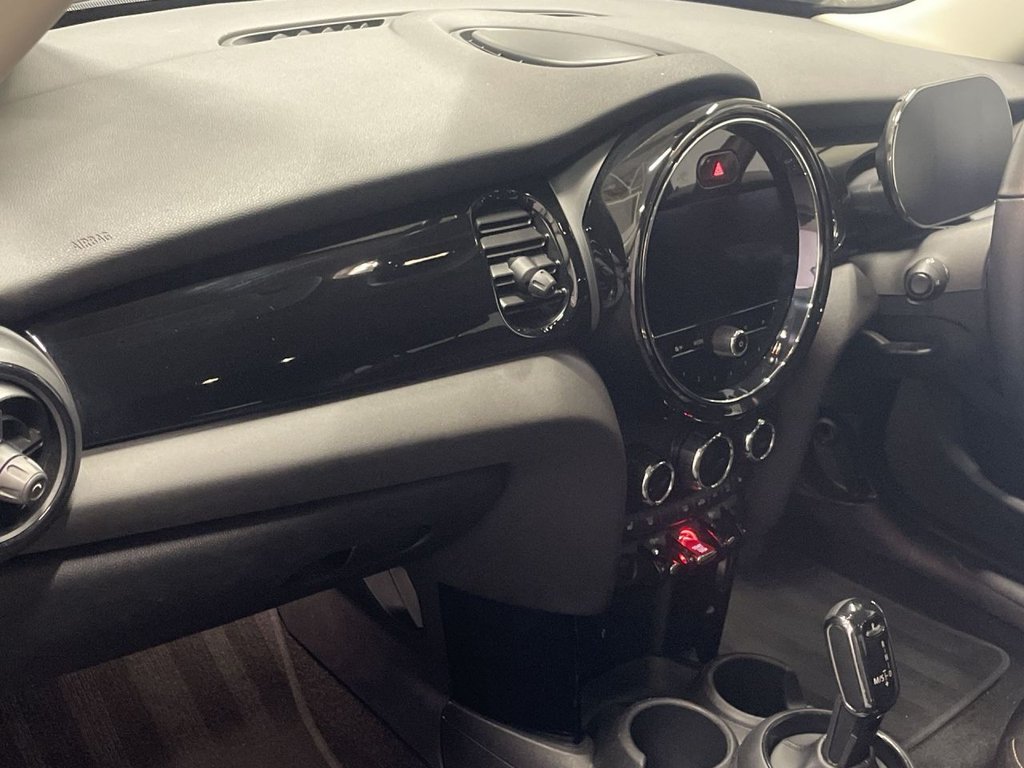 Used MINI Hatch 2022 for sale - 76417541: Photo 16