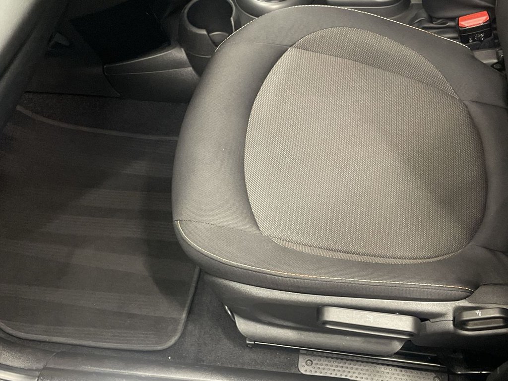 Used MINI Hatch 2022 for sale - 76417541: Photo 17