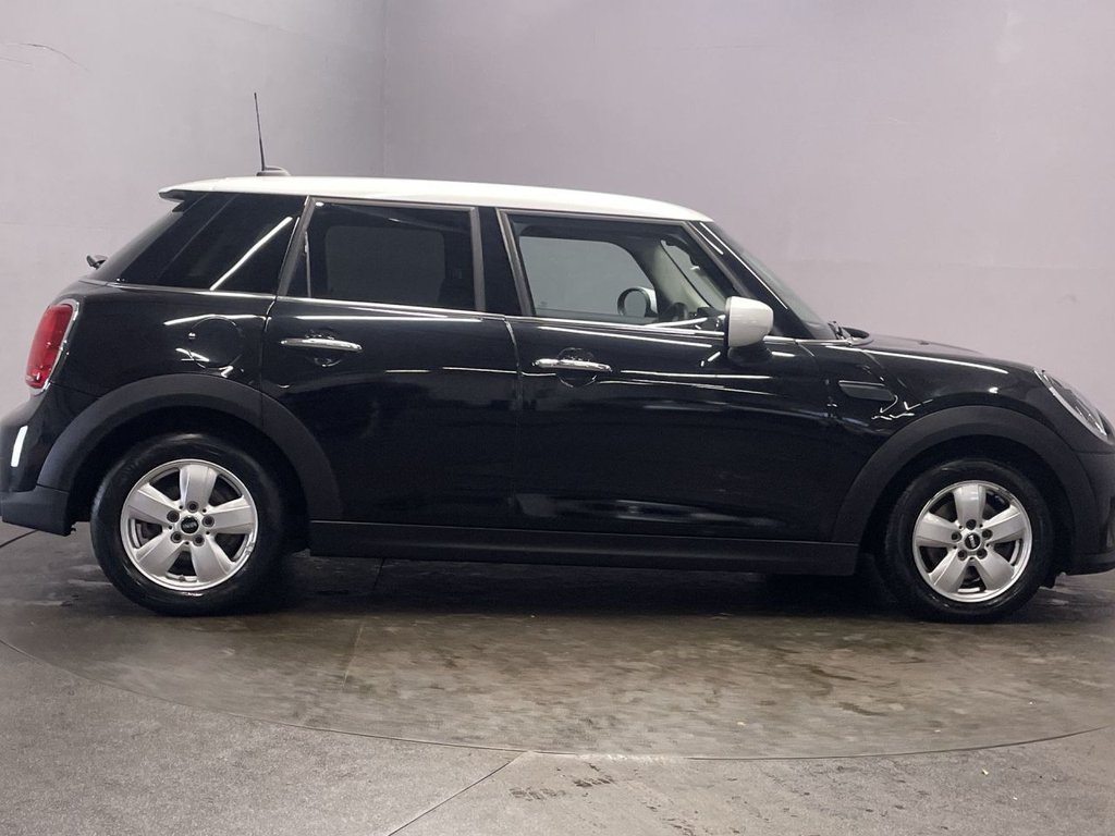 Used MINI Hatch 2022 for sale - 76417541: Photo 9