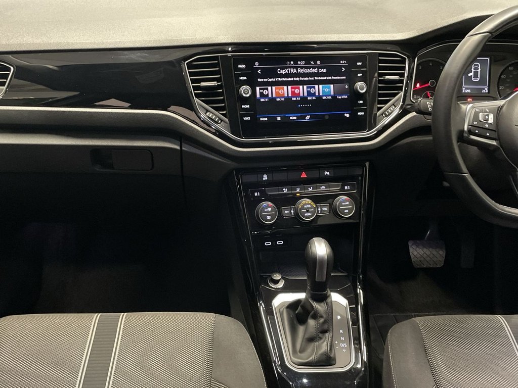 Used Volkswagen T-Roc 2021 for sale - 76986187: Photo 16