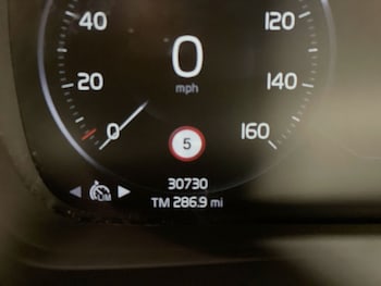 Used Volvo XC40 2018 for sale - 76023679: Photo