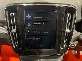 Used Volvo XC40 2018 for sale - 76023679: Photo