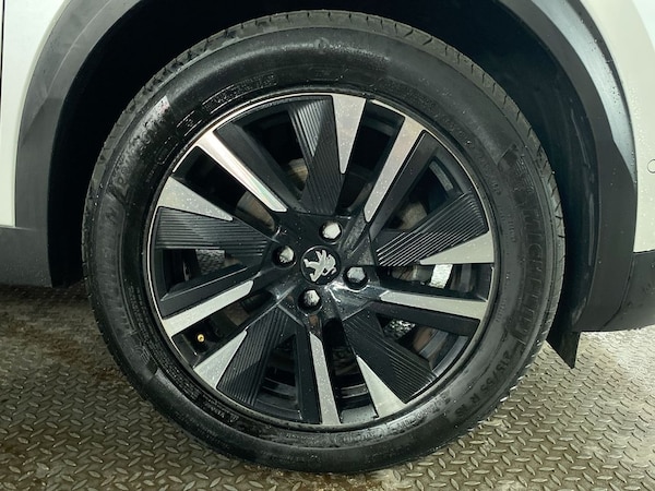 Used Peugeot E-2008 2021 for sale - 76312998: Photo 12
