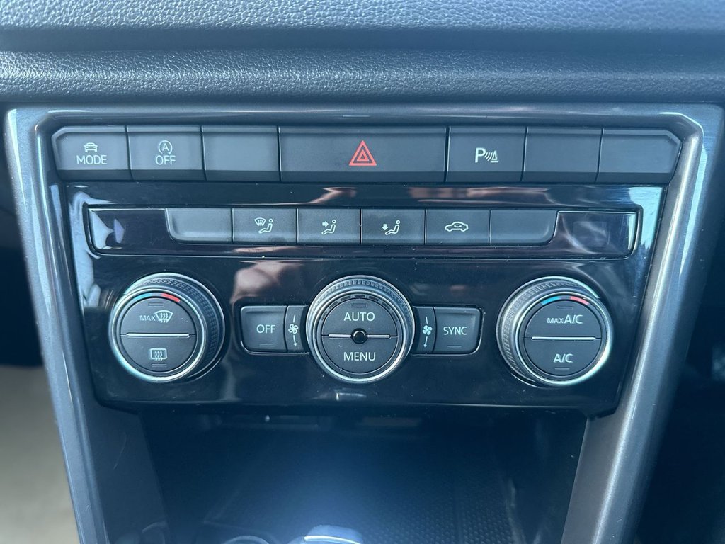 Used Volkswagen T-Roc 2021 for sale - 77133045: Photo 25