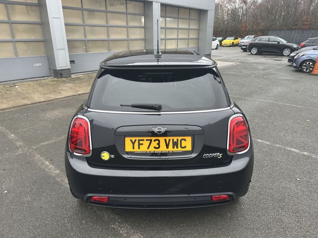 Used MINI Hatch 2023 for sale - 77952424: Photo 7