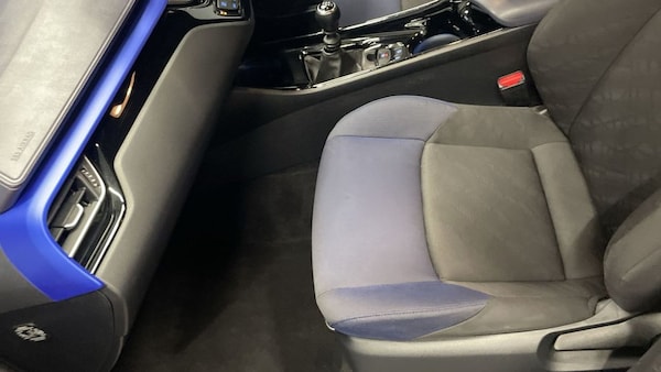 Used Toyota C-HR 2018 for sale - 75559626: Photo 17
