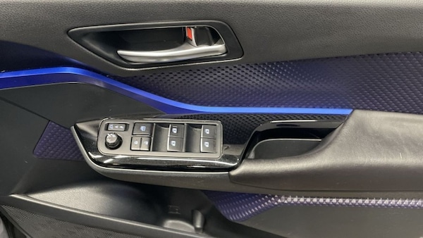 Used Toyota C-HR 2018 for sale - 75559626: Photo 25