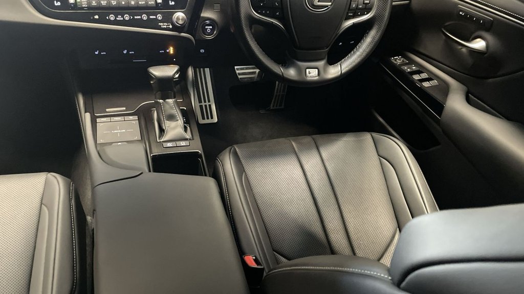 Used Lexus ES 2022 for sale - 75693049: Photo 15