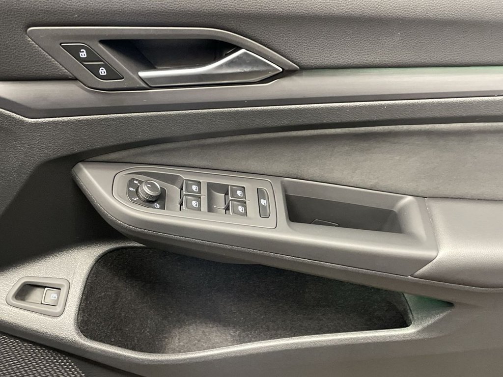 Used Volkswagen Golf 2023 for sale - 77369427: Photo 24