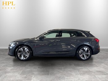 Used Audi Q8 e-tron 2023 for sale - 79506766: Photo