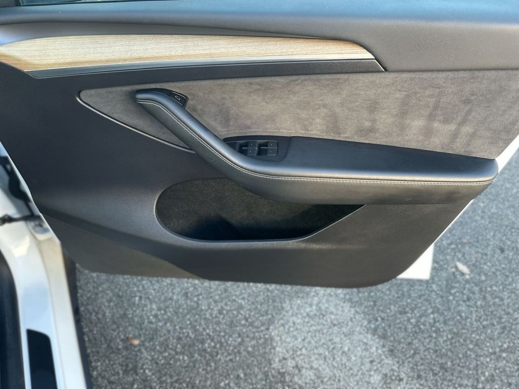 Used Tesla Model Y 2022 for sale - 77171712: Photo 24