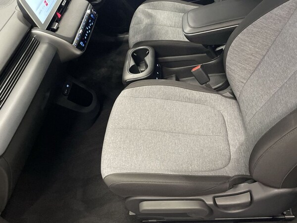 Used Hyundai IONIQ 5 2023 for sale - 76345611: Photo 17