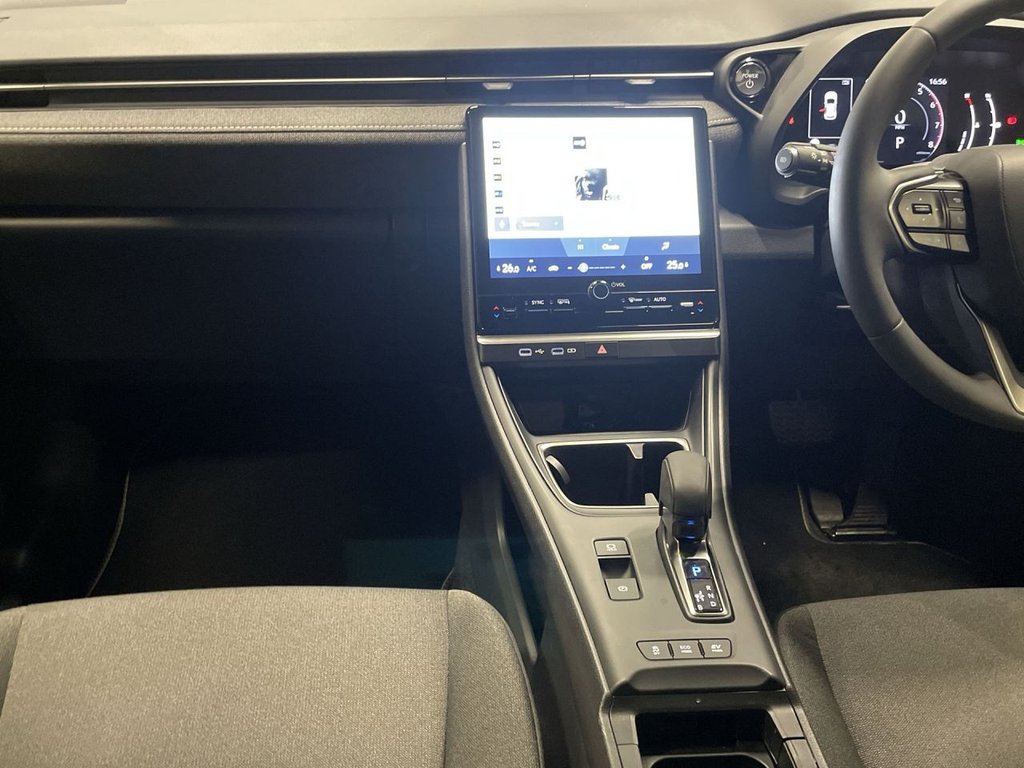 Used Lexus LBX 2024 for sale - 76686347: Photo 13