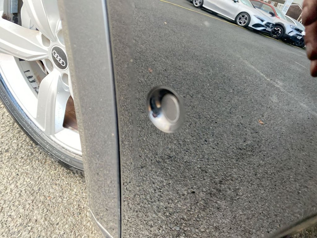 Used Audi e-tron 2021 for sale - 77739641: Photo 2