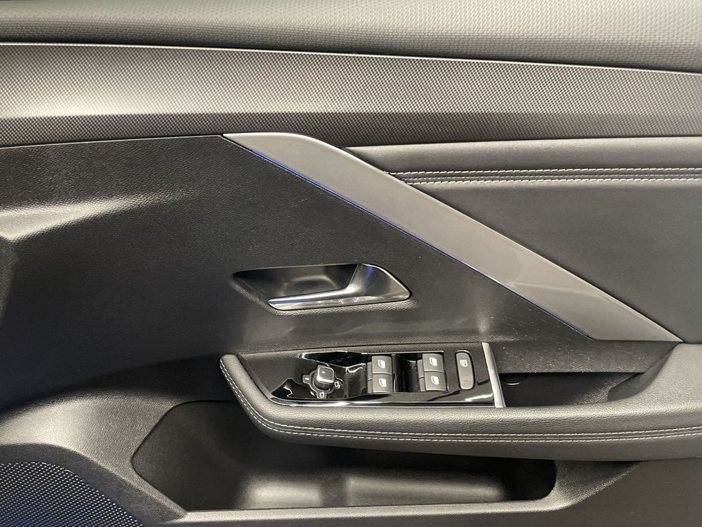 Used Vauxhall Astra 2024 for sale - 77436941: Photo 24