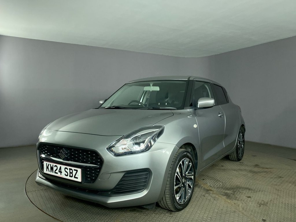 Used Suzuki Swift 2024 for sale - 76698382: Photo 4