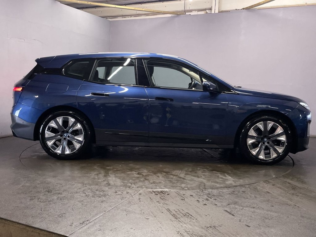 Used BMW iX 2022 for sale - 77171682: Photo 9