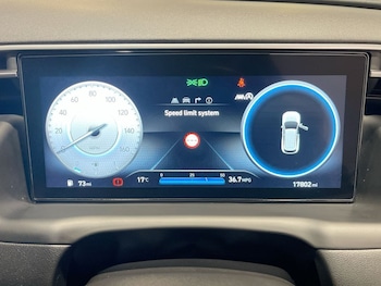Used Hyundai TUCSON 2021 for sale - 76154417: Photo 2