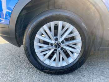 Used Volkswagen T-Roc 2023 for sale - 74561915: Photo