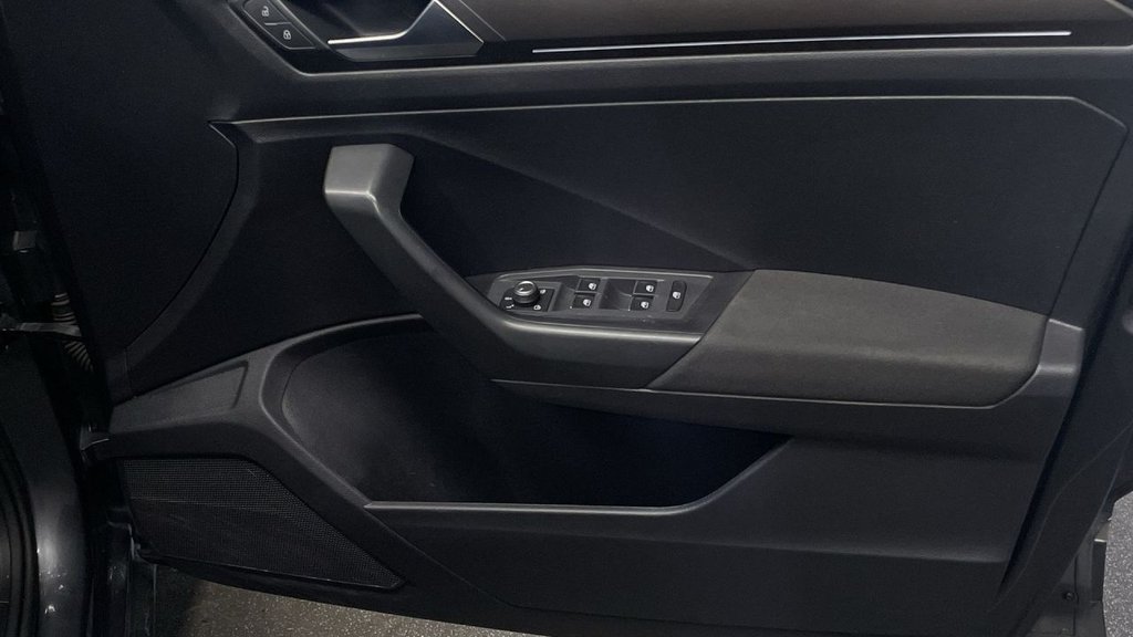 Used Volkswagen T-Roc 2019 for sale - 77483391: Photo 24