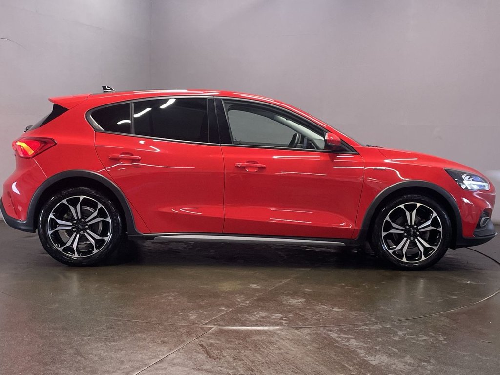 Used Ford Focus 2021 for sale - 77110736: Photo 9