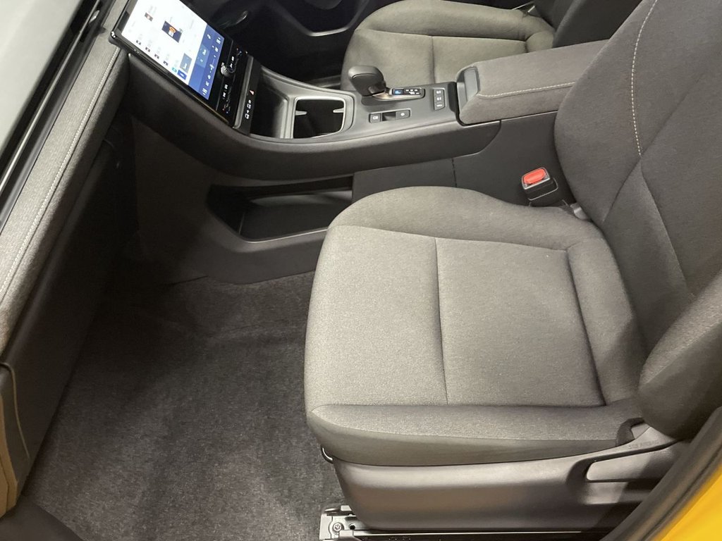 Used Lexus LBX 2024 for sale - 76333983: Photo 17