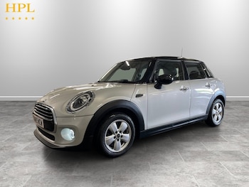 Used MINI Hatch 2019 for sale - 79618858: Photo