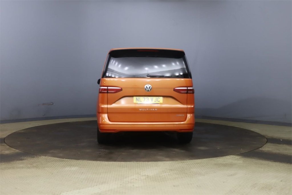 Used Volkswagen Multivan 2023 for sale - 76900647: Photo 5