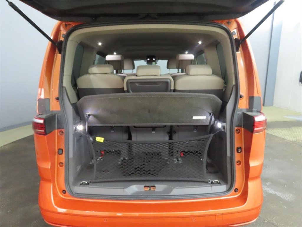 Used Volkswagen Multivan 2023 for sale - 76900647: Photo 7