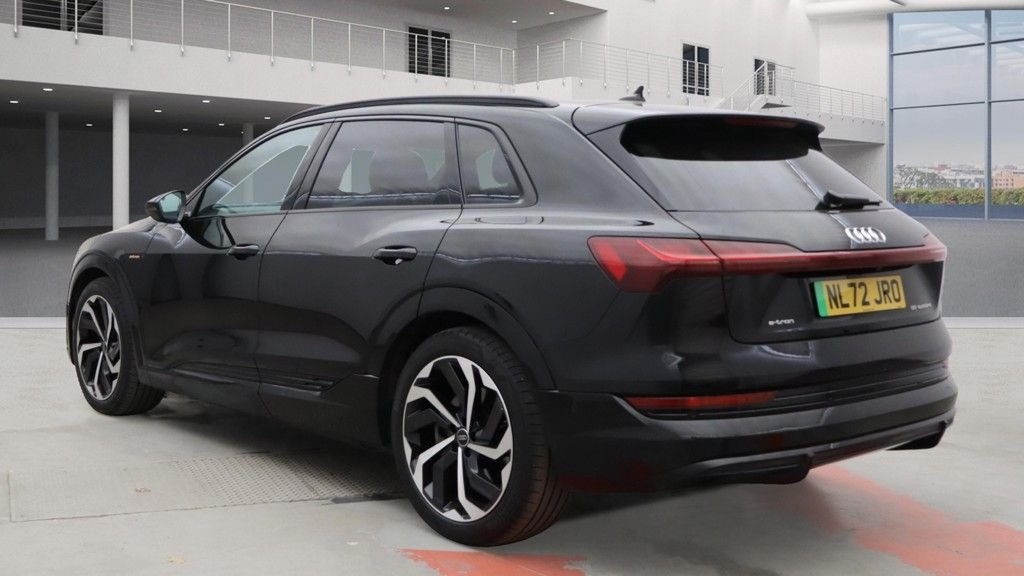 Used Audi e-tron 2022 for sale - 76469899: Photo 3