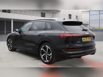 Used Audi e-tron 2022 for sale - 76469899: Photo