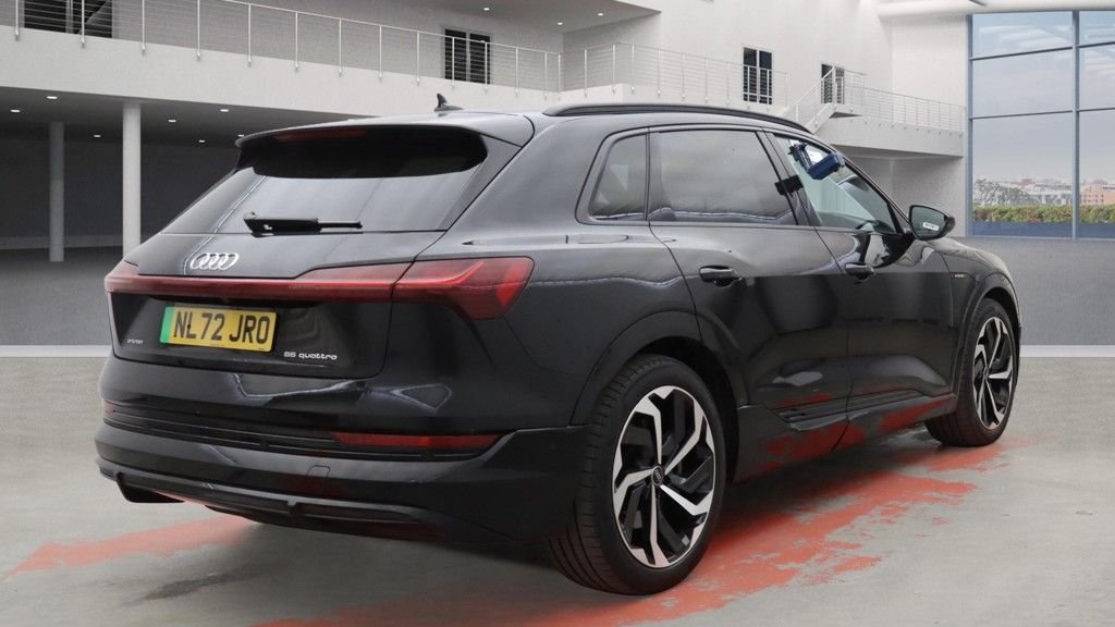 Used Audi e-tron 2022 for sale - 76469899: Photo 4