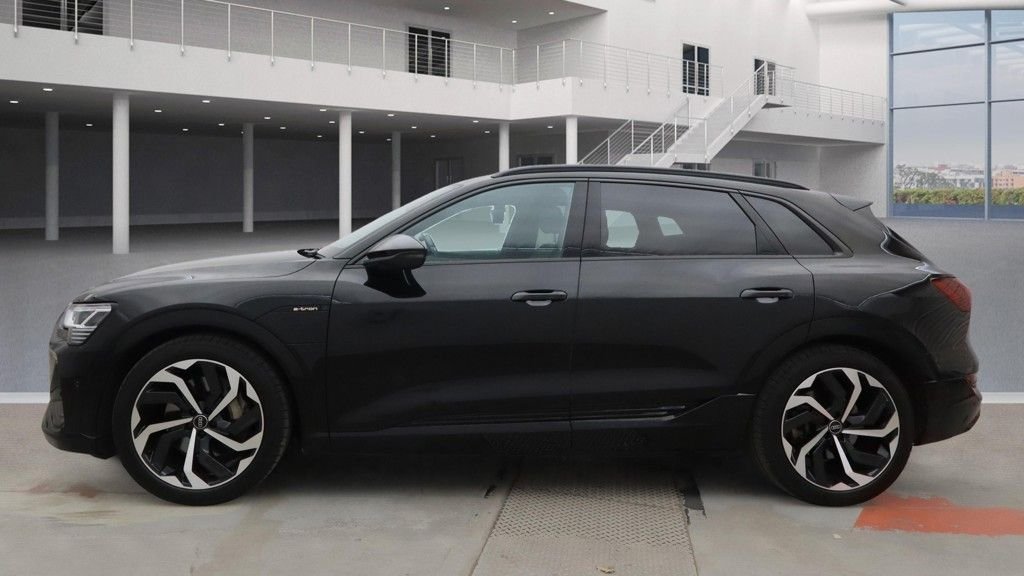 Used Audi e-tron 2022 for sale - 76469899: Photo 6