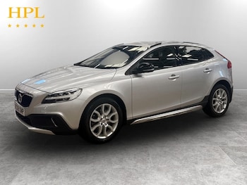Used Volvo V40 Cross Country 2019 for sale - 78413996: Photo