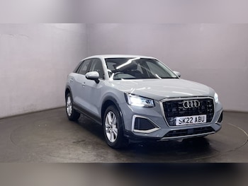 Audi - Q2