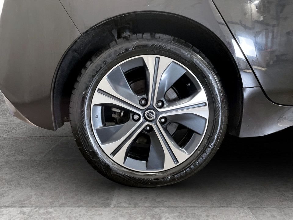 Used Nissan Leaf 2020 for sale - 77332912: Photo 10