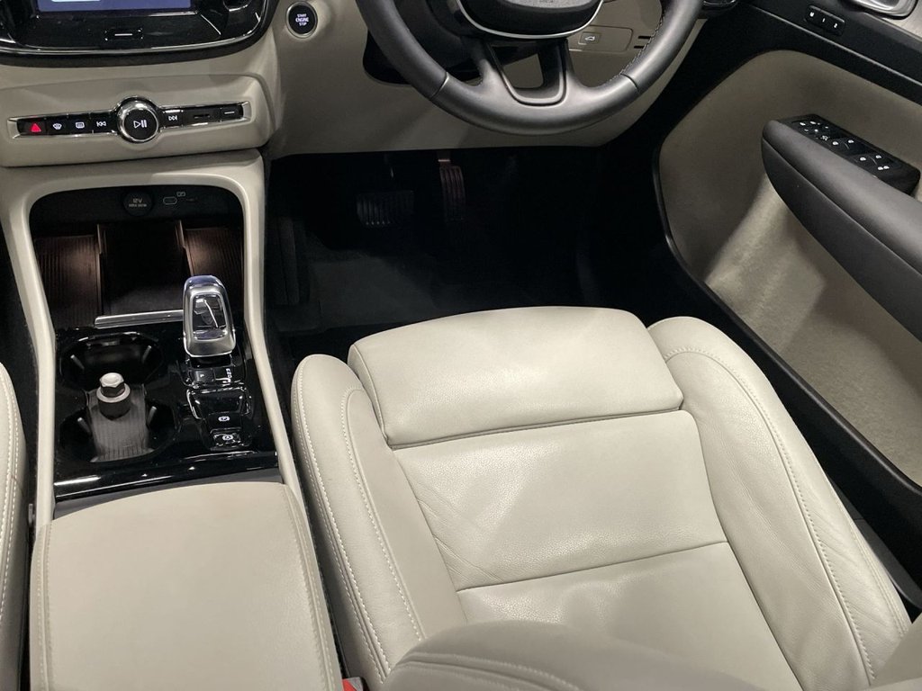 Used Volvo XC40 2024 for sale - 77212274: Photo 15