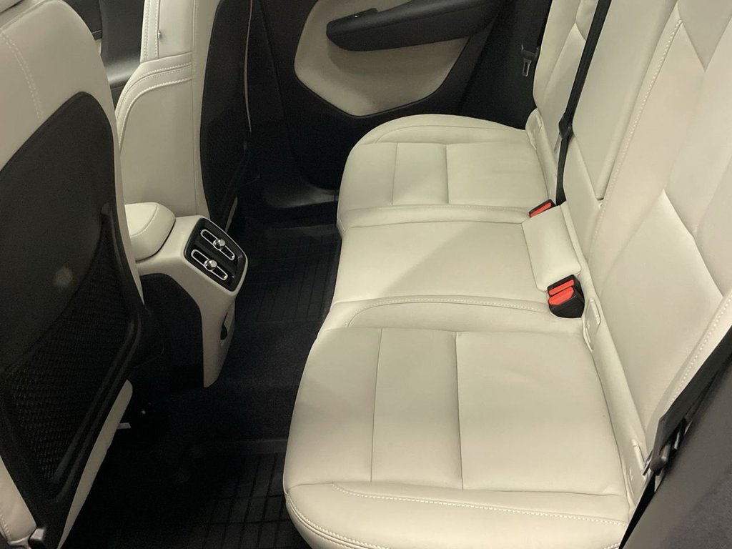 Used Volvo XC40 2024 for sale - 77212274: Photo 19