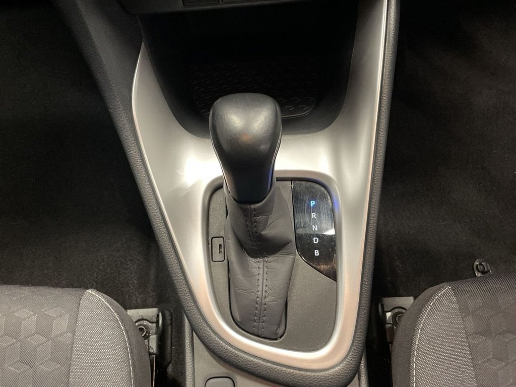 Used Toyota Yaris 2022 for sale - 76356376: Photo 19