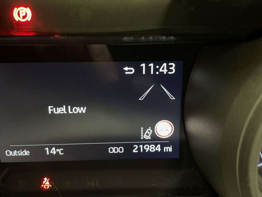 Used Toyota Yaris 2022 for sale - 76356376: Photo 24