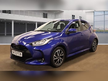Used Toyota Yaris 2022 for sale - 76356376: Photo