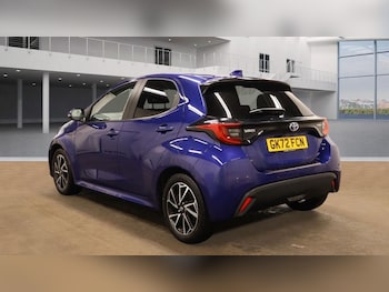 Used Toyota Yaris 2022 for sale - 76356376: Photo