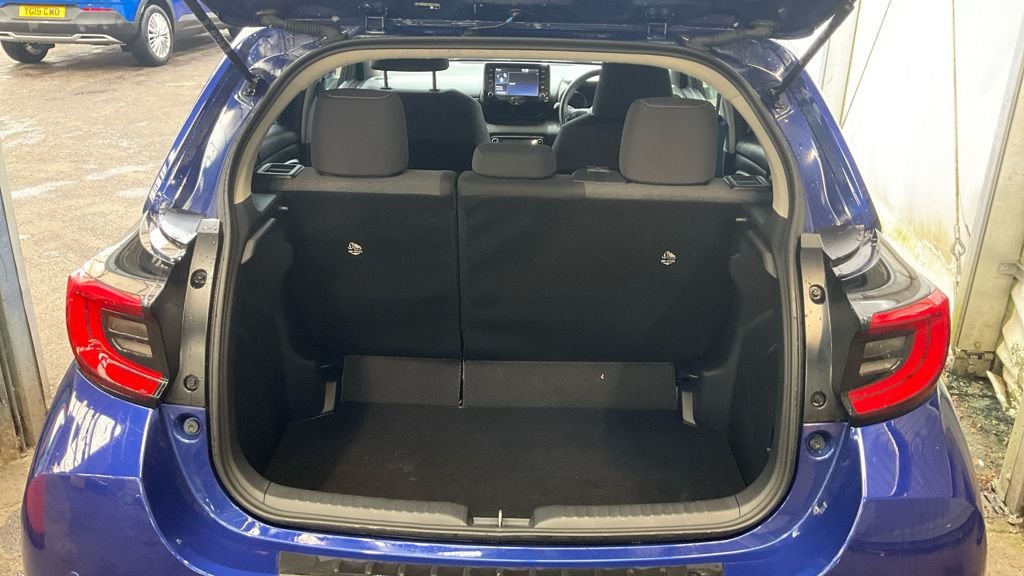 Used Toyota Yaris 2022 for sale - 76356376: Photo 7