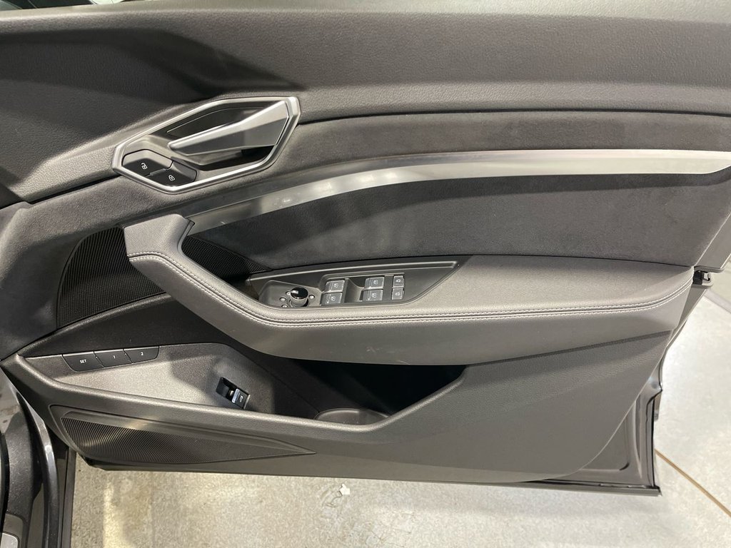 Used Audi e-tron 2022 for sale - 76950538: Photo 25