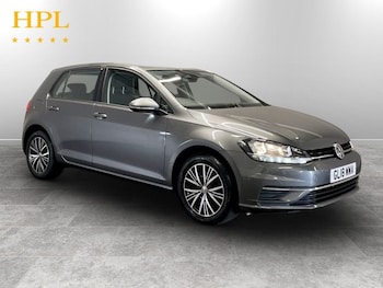 Used Volkswagen Golf 2018 for sale - 79325852: Photo