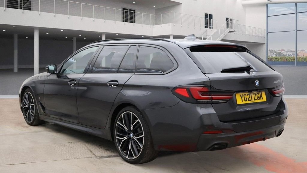 Used BMW 5 Series 2021 for sale - 77507248: Photo 3